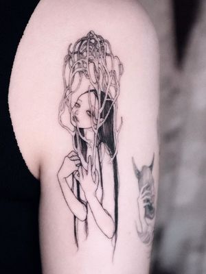 Beautiful tattoo by Zihae #Zihae #beautifultattoos #beautifultattoo #beautiful #tattooidea #besttattoo #awesometattoo #cooltattoo #portrait #tree #girl #illustrative #sketch #arm