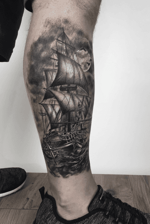 Pirat ship tattoo