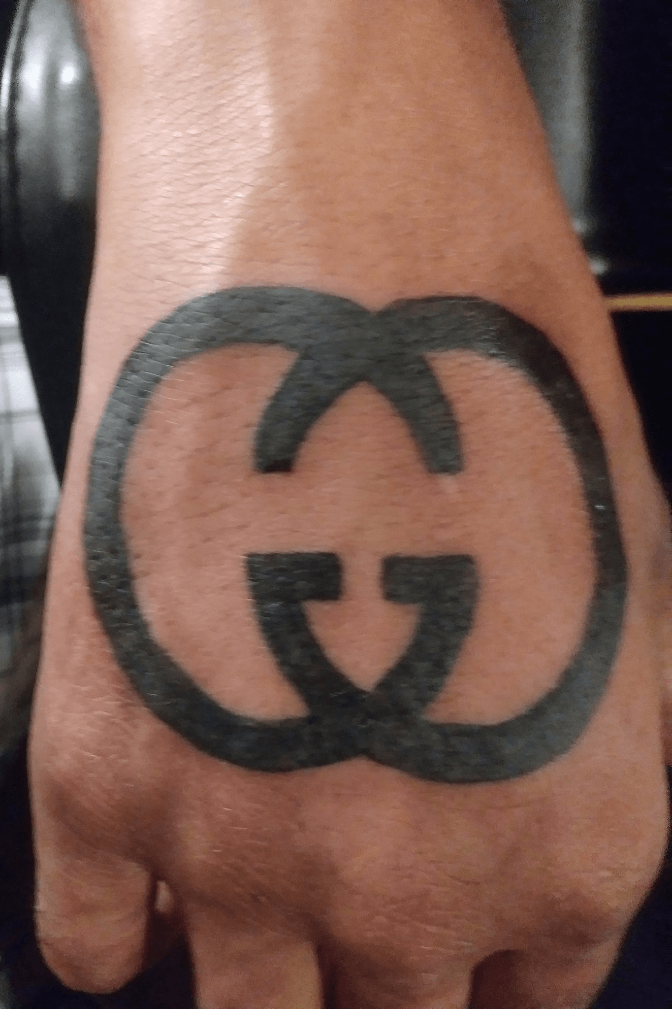 gucci snake  Hand tattoo Tatoeage vinger Tatoeage ideeën