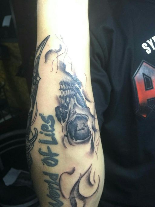Flash tattoo