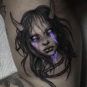 UV Ink Tattoo by Anastasia Grichina #anastasiagrichina #uvinktattoo #uvink #uvtattoo #ultraviolet #ultraviolettattoo #uv #arm #demon #horns #portrait #ladyhead #alien #strange #surreal #darkart