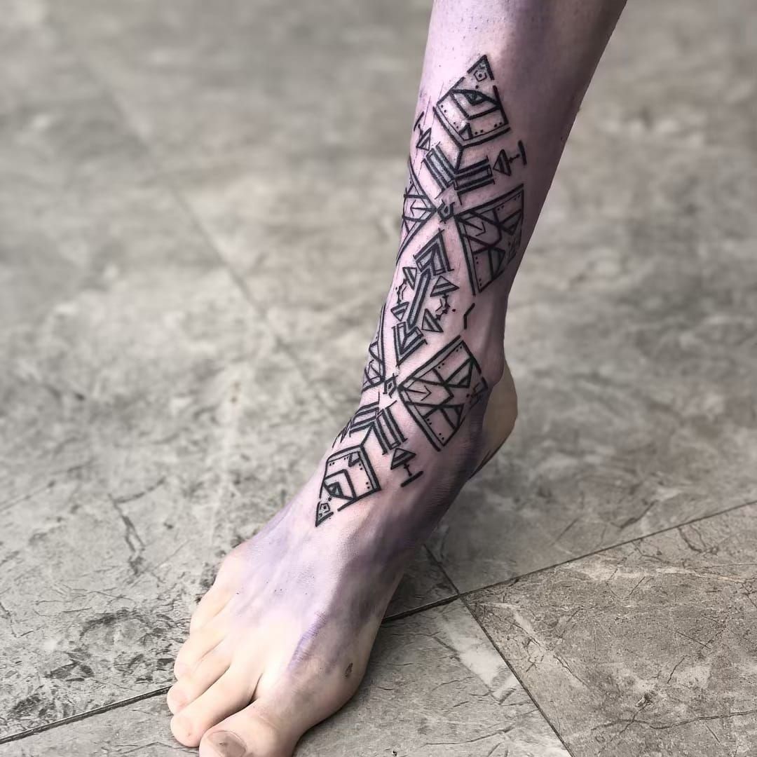 28 Impressive Tribal Tattoo Ideas for Men  Women to Inspire You in 2023