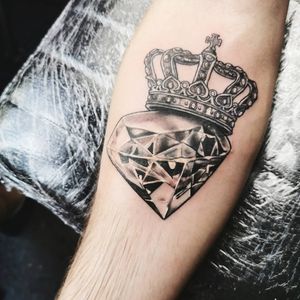 Diamond and crown piece