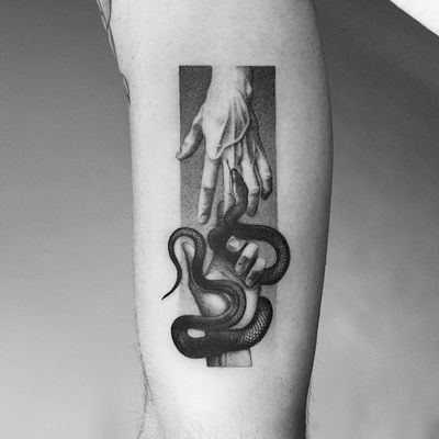 Good tattoo design by Amanda Piejak #AmandaPiejak #goodtattoodesigns #goodtattoodesign #tattoodesign #besttattoo #blackandgrey #hand #snake #reptile #realistic #illustrative #animal #arm