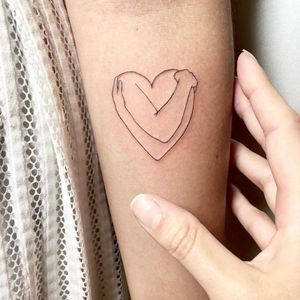 Self love tattoo by Julia Saccardo #JuliaSaccardo #badasstattoos #womentattoos #womenempowerment #femaleempowerment #queer #femme #female #ladies #reclaim #smashthepatriarchy