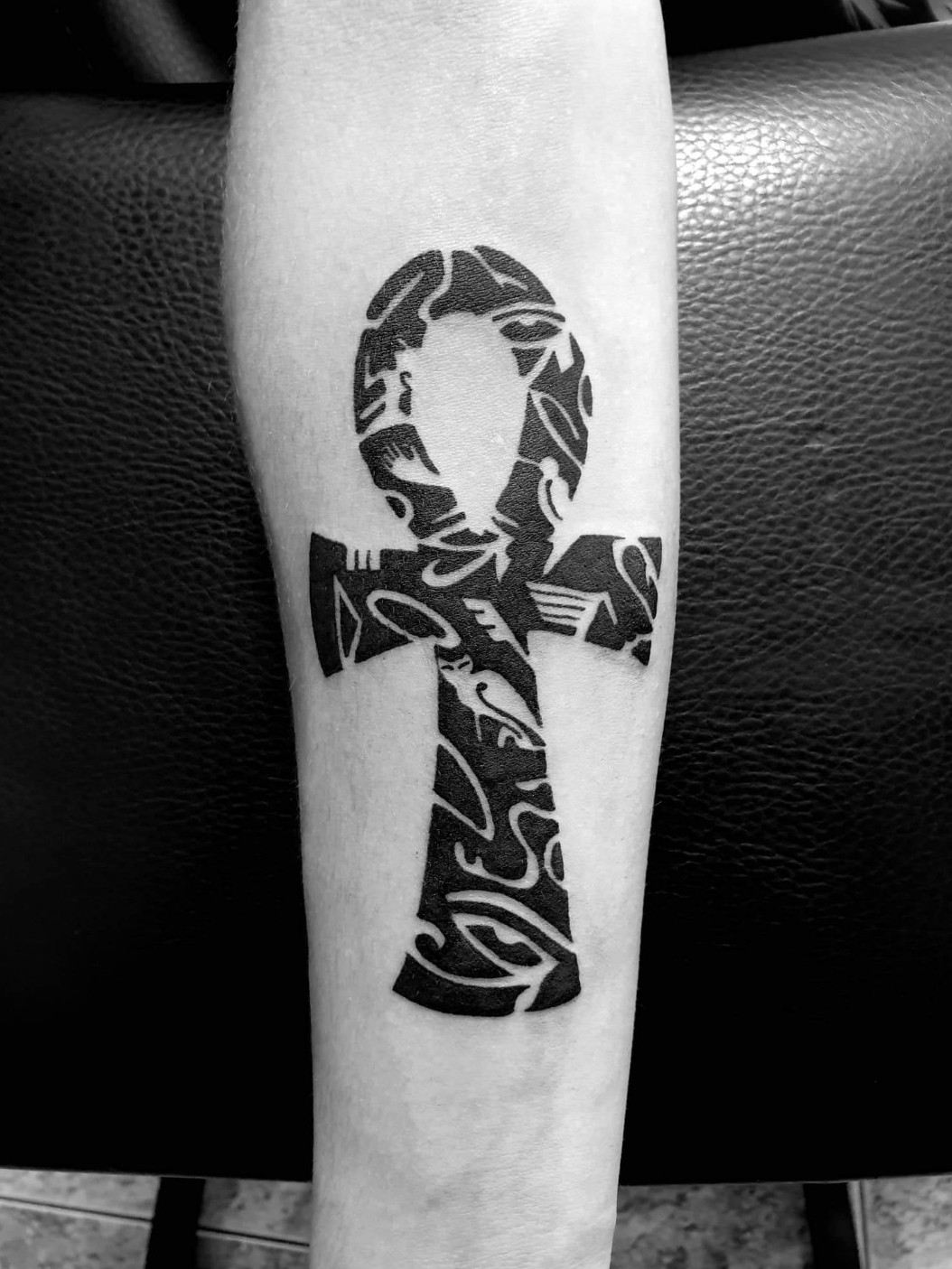 Top 10 Familiar Ankh Tattoo Designs and Ideas