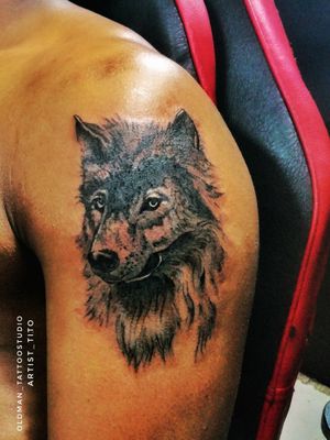 Unleash the warrior within.....Get redy for your animal tattoo...#oldman_tattoostudio #tattooartist_tito #tattoomen #sleevetattoo #wolftattoo #animalportrait #wolfportrait #animalart #tattoophotography #tattoomodels #tattoooftheday #tattoolove #tattooworld .....Get inked @oldman_tattoostudio #9746526647
