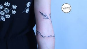 ✖Instagram: Karınca Tattoo🎬Youtube: Karınca Tattoo#tattoo #tattoos #tattoodesign #tattooartist #tattooer #tattoostudio #tattoolove #ink #tattooed #girl #woman #botanical #flower #flowertattoo #dövme #dövmeci #istanbul