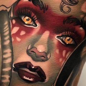 Best Tattoodo App tattoo by Kat Abdy #KatAbdy #TattoodoApp #TattoodoApptattooartist #tattooartist #tattooart #tattooidea #inspiringtattoo #besttattoo #neotraditional #portrait #lady #leg #detail