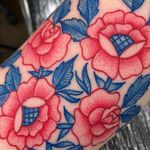 Best Tattoodo App tattoo by Deathsure aka Robert WIlden #RobertWilden #Deathsure #TattoodoApp #TattoodoApptattooartist #tattooartist #tattooart #tattooidea #inspiringtattoo #besttattoo #arm #flower #floral #pattern #dotwork #illustrative #rose