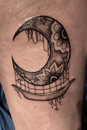 #dotworktatoo #moontattoo #boattattoo #mandalatattoo #lineworktattoo #budapesttattoo @deadponytattoo 