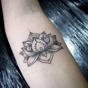 #tattoopoa #tattoobr #tattoos #tatuagem  #tattooinspiration #tattooed #tattoo #tattoed #tattooidea #tattoo2me #tattooart #tattooartist #mandalatattoo 