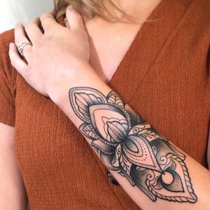 Tattoo by beach skinart bali