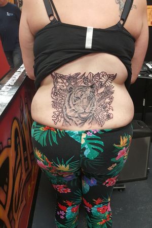 Big tiger back tattoo that's in progress