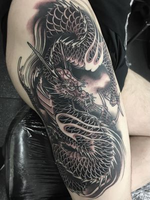 Steve H Morante will be creating a piece for The Tattoo Fan Club produced by Stef Bastian #TheTattooFanClub #StefBastian #tattooart #Japanesefan #charityfundraiser #SteveHMorante #leg #Japanese #blackandgrey #dragon #irezumi