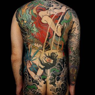 Stu Pagdin will be creating a piece for The Tattoo Fan Club produced by Stef Bastian #TheTattooFanClub #StefBastian #tattooart #Japanesefan #charityfundraiser #StuPagin #japanese #dragon #lady #waves #bodysuit