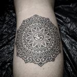 A small #bongostyle #mandalatattoo on the lovely @xntshs . Thank you for traveling all the way to get tattooed - hope to see you soon again 🙏🏽 #obitattoo #orientaltattoo #ornamentaltattoo #mandala #mannheim #mannheimtattoo #bongostyletattoo #germany🇩🇪 #germanytattoo #geometrictattoo #karlsruhetattoo #ludwigshafentattoo #ludwigshafen #ladenburg #kolkatatattoo #kolkata #traditionaltattoos #traditionalindiantattoo