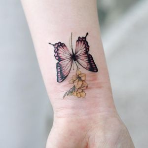 Butterfly tattoo by Tattooist Dal #TattooistDal #butterflytattoo #butterflytattoos #butterfly #moth #wings #insect #nature #flower #floral #plant #scarcoverup #arm