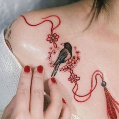 Korean magpie with cherry blossoms and red strings #tattoo #norigaetattoo #fantattoo #peonytattoo #colortattoo #flowertattoo #tattooistsion