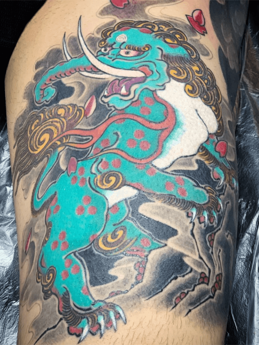 Tattoo Uploaded By Kensho Traditional Japanese Tattoo All Shade And Color By Hand In Progress Men Chirashi 筋彫り マシン 暈し 手彫り 天下御免 Done With Kurosumitattooink Kurosumi Kurosumiink Kurosumitattooink Care