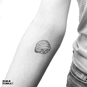  Single needle shell for @paper_lions ( is also her design ) Thabksnso much Ina! For appointments call @tattoosalonen #singleneedletattoo ...#tattoo #tattoos #tat #ink #inked #tattooed #tattoist #art #design #instaart #geomenlinetext #singleneedle #tatted #instatattoo #bodyart #tatts #tats #dotworktattoo #tattedup #inkedup#berlin #tattoosalonen #denmark#thinlinetattoo #copenhagen #fineline #dotwork  #københavn #finelinetattoo
