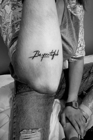 I'm not a big fan of lettering, but this one was important to me.#beyoutiful #beyou #beautiful #letteringtattoo #lettrage #soittoi #beau #paris #armtattoo #microtattoo 