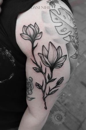 Magnolia flowers by Dani Nihil So sophisticated and so define! #magnoliatattoo #magnolia #floraltattoo #flowers #flowerstattoo #BlackworkTattoos #blackworktattoo #londontattoos #londontattooartist #tattoolondon 