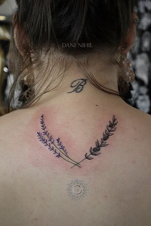 Looking at our works you may think that we don't do small tattoos, but we love them as much as big works!Piece by Dani Nihil#lavender #olive #olivebranch #smalltattoos #cutetattoos #londontattoos #TattooLondon #londontattoostudio 
