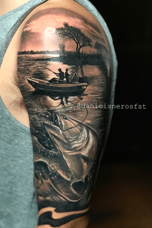 Tattoo black and grey - Dani Cisneros 