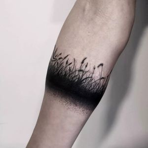 Arm band tattoo by Artist Nikita #ArtistNikita #armband #armbandtattoo #band #bracelet #bands #arm #plants #blackwork #dotwork #shadow #nature #leaves