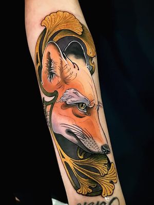 Fox tattoo by Leonardo Branco #LeonardoBranco #BerlinInkTattooing #BerlinInk #Berlin #BerlinGermany #tattoostudio #tattooshop #neotraditional #fox #artnouveau