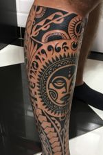 @westend.tattoo_wien #wientattoo #tattoovienna #legtattoo #maoritattoo #tribaltattoo #polynesiantattoo #blacklinetattoo