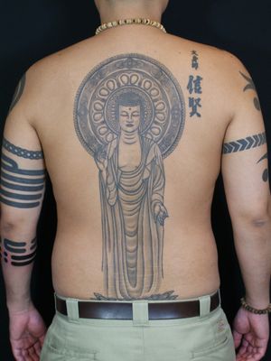 Black and Grey fine lined back piece