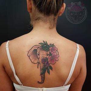 And this girly elephant goes to @anamarijak07 🐘🌸🌺 #tattoo #tatouage #tattooidone #tattooidea #elephant #elephanttattoo #girlyelephant #flowers #flowerelephant #flowerstattoo #floraltattoodesign #flowerstattoo #colortattoo #colorflowertattoo #colorbackpiece #backpiecetattoo #octopustattoostudio #octopustattoostudiozagreb #zagrebtattoo #zagrebtattooartist #bo_mademoiselle #bo_mademoiselle_tattooing