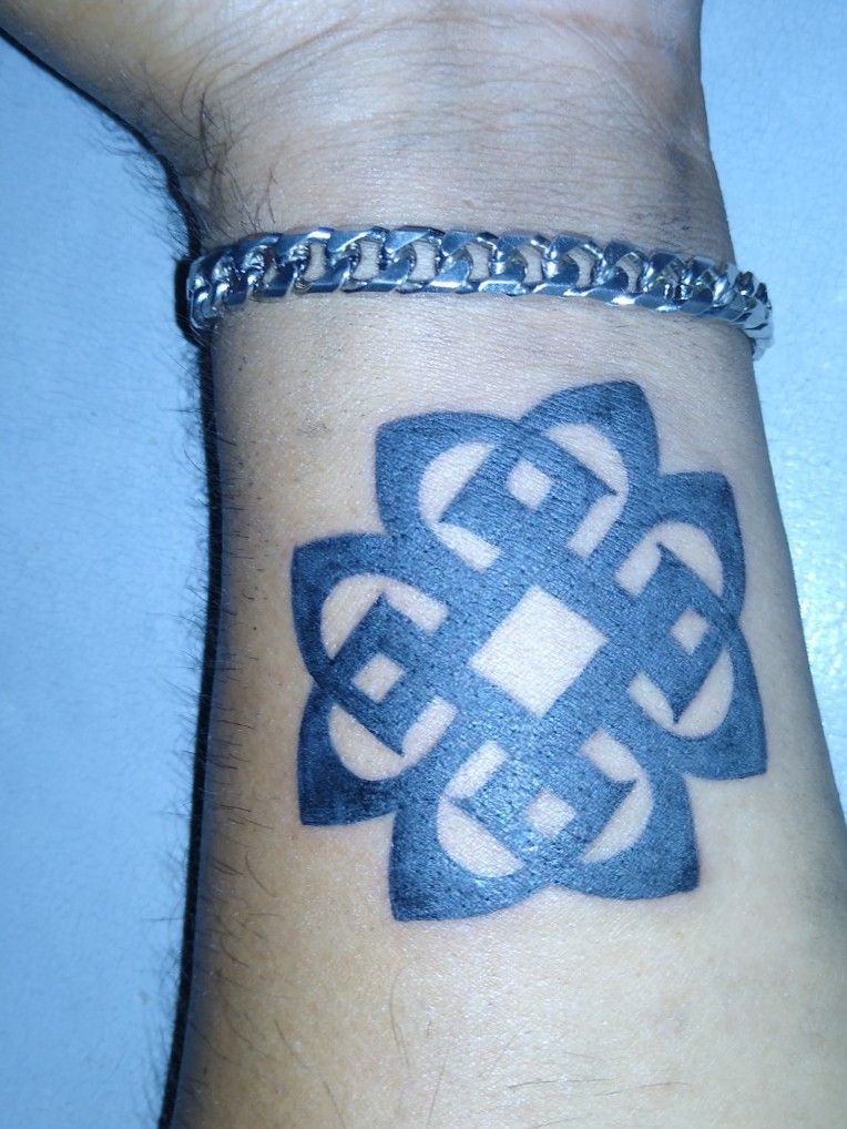 Tattoo uploaded by Luis Sanchez • First tattoo at 21 • Tattoodo