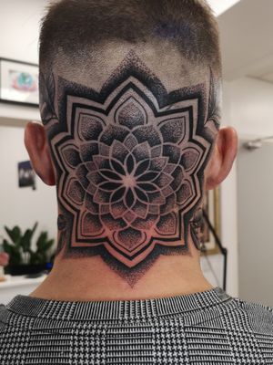 Jack gave me the opportunity to tattoo my first head last month and i loved it! More heads please; 🙌