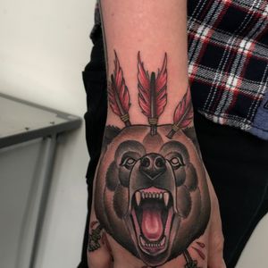 Neotraditional bear by Harry Hunter