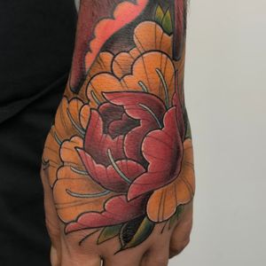 Neotraditional peony by Harry Hunter