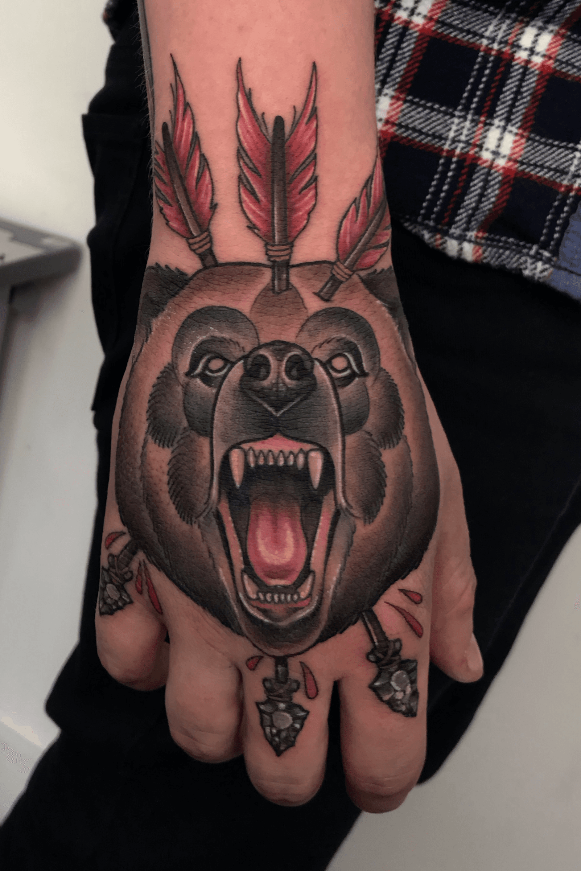 Marked One Tattoo Studio  Grizzly bear hand by Adam  M A R K E D O  N E TATTOOSTUDIO For bookings get in touch wwwmarkedonetattoocom Email   bookmeinmarkedonetattoocom Facebook 