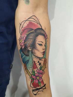 ...geisha tattoo...@galeanotattoo@bitacoratattoo_medellin#aquarelatattoo #aquacolor #color #Geisha #geishatattoo