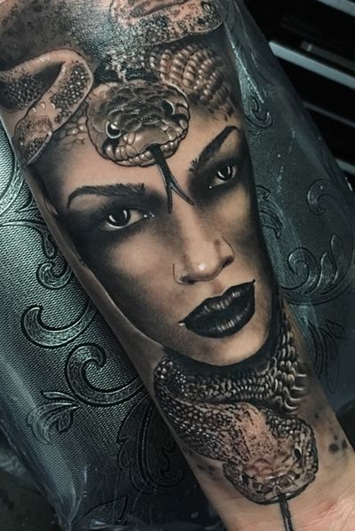 Medusa 🐍🐍🐍 . . #piercings #pierced #tattooed #piercing #artist #jellyfish #medusatattoo #ink #fashion #tattoos #cute #art #alternativegirl #love #girlswithtattoos #alternative #medusapiercing #inked #makeup #summer #tattoo #drawing #nostril #tattooedgirl #septum #tattooart #girlswithpiercings #instaart #tattooedgirls #selfie