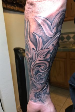 Clock and skull sleeve 5