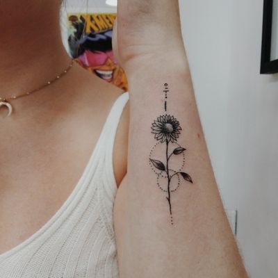 Sunflower #tattoolovers #loveink #lovetattoo #eternalink #dynamicink #magaluftattooparlour #Mallorca #njtattoo #cheyennetattooequipment #eikonpowersupply #summer #lovetattoo #lovesummer #magaluf #2019 #swedishgirls #crazyfriends #nevergrowup #inkart #blackandgrey #ink #tattooadiction #followme #instafollow #summer #lovesummer #travel #instapicture #sunnyday @marioworldsky #lovemallorca