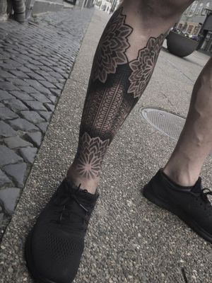 Mandala Sleeve Tattoo #leg #sleeve #blackwork #mandala
