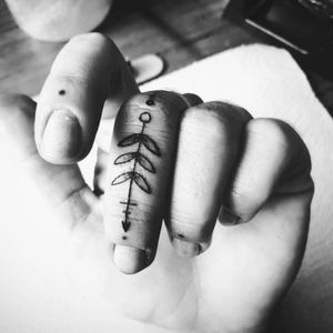 #tattoo#evening#tattoowarsaw#tattoowarszawa#tattoopoland#tattoos#linearttattoo#lineart#burlak#dotwork#followforfollow#dotworktattoo#tattooinspiration#tattooart#tattoolife#nice#good#likeit#art#inspiration#black#rotary