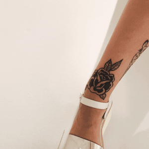 handpoked traditional rose