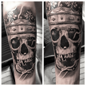 Awesome skull and crown by Jack. 