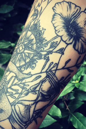 #tattoooftgeday —> #flower #sicile . Tous droits réservés et copyright © CDC ink #lecdcink #cdcink  #tattoo #tattooartist #tattooedgirl #tattooflash #troyes #france #tattooartist #ink #instaflash #tatooflash #tatouage #tattoostyle #blacktattoo #tattoostyle