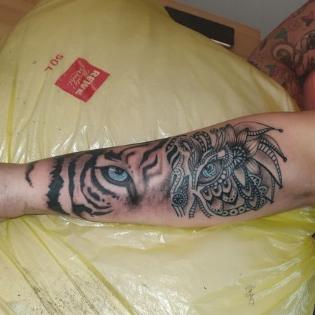 Flash tattoo
