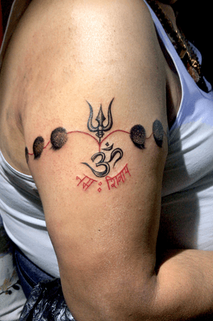Rudraksh Armband along with Trishul and Om namah shivay 3D Tattoo!